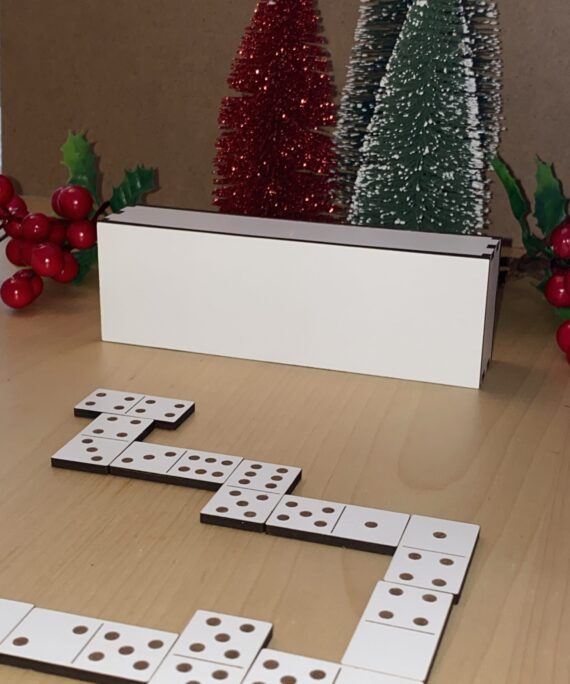 Caixa com dómino personalizada