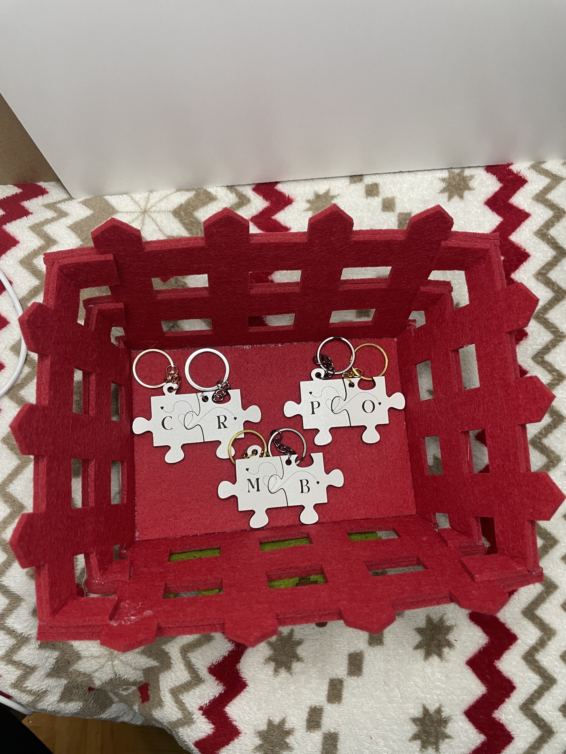 Conjunto de dois porta-chaves com inicial - Image 2