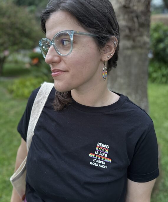 Tshirt LGBTI+ (Being gay is like glitter it never goes away)