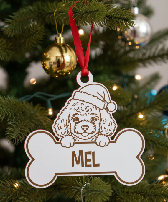 Bola de Natal com desenho de Caniche usando gorro de Natal.